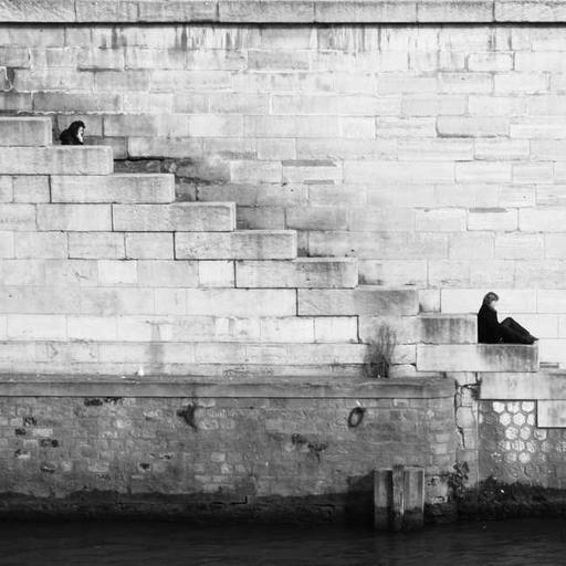 Informasi dan Identitas Sosial di Dunia Virtual